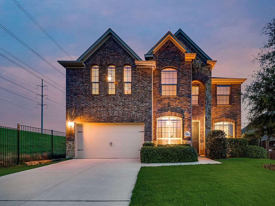 1st image of 601 Carnaby Ct