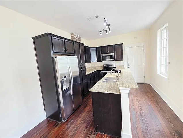 2604 Palmer Ave — Photo 4