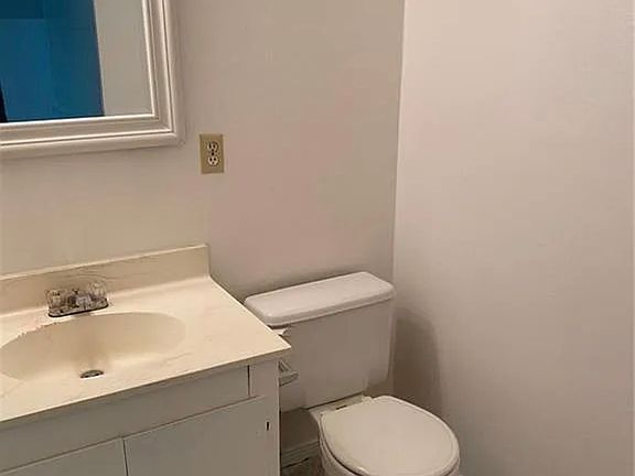 4th image of 1470 Elizabeth Ave Unit 2
