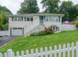 20 Mast Rd, Hopatcong, NJ 07843