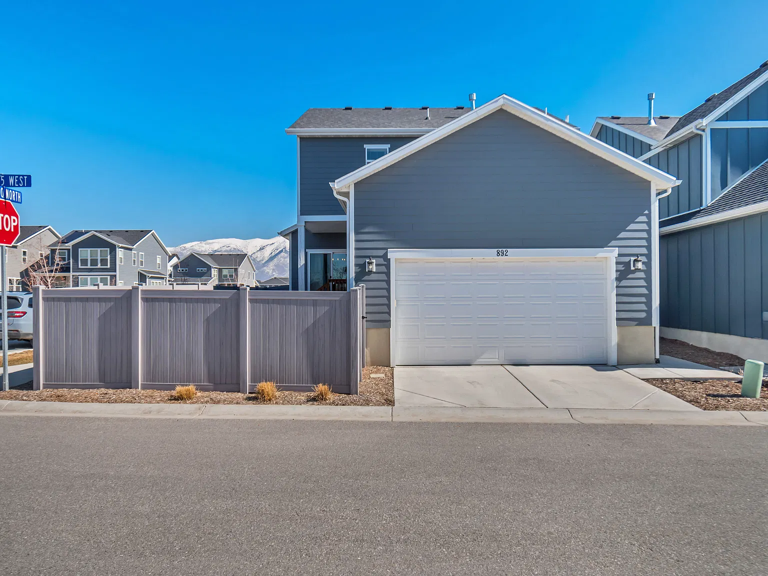 4 bed, 3.5 bath, 2774 sqft, $3,400 — Photo 4