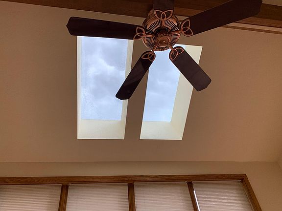 Family room, skylights