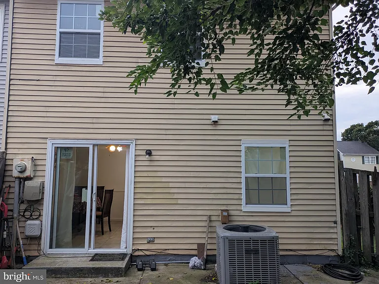 9032 Whispering Pine Ct — Photo 2