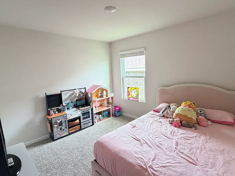 4703 Airmen Dr — Photo 10
