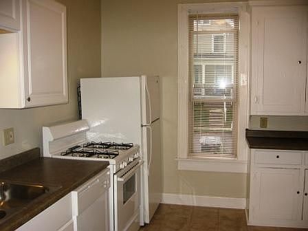 235 E Duncan kitchen