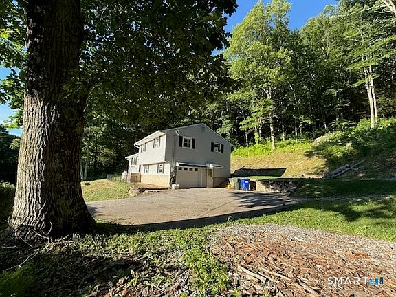 4th image of 438 Hill Road