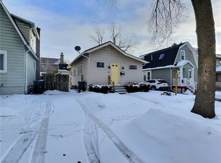 75 Delamaine Dr, Rochester, NY 14621