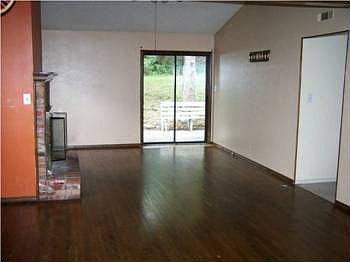 2nd image of 110 Woodlore Point