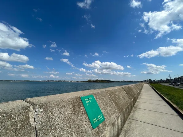 118-120 Charles St, Quincy, MA 02169