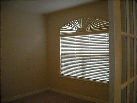 5th image of 5102 Briarcross Ct