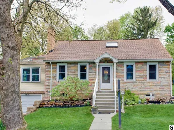 4036 Concord St, Harrisburg, PA 17109