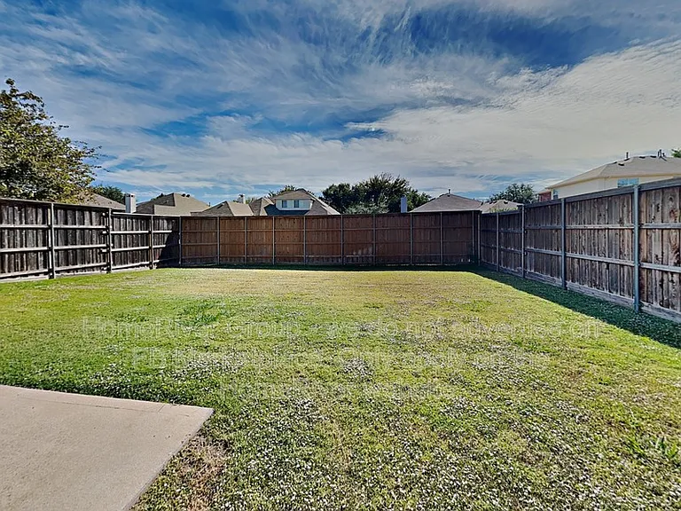 9715 Madison Dr — Photo 26