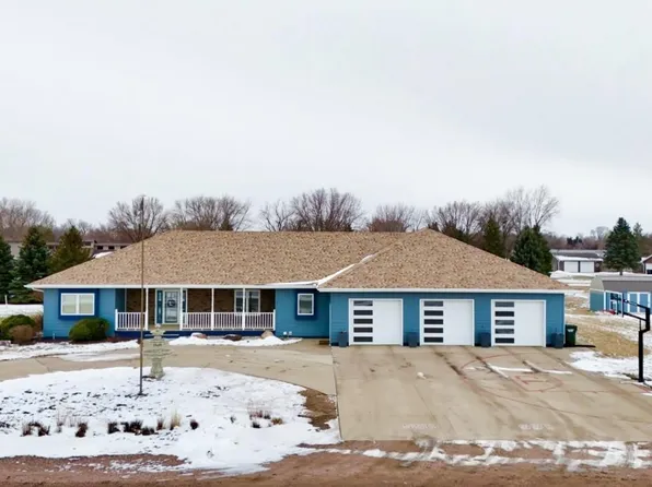 552 Keman Dr, South Sioux City, NE 68776