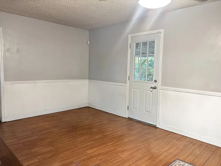 2813 Coventry Dr — Photo 18