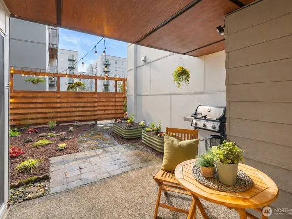 10501 8th Ave NE #135, Seattle, WA 98125