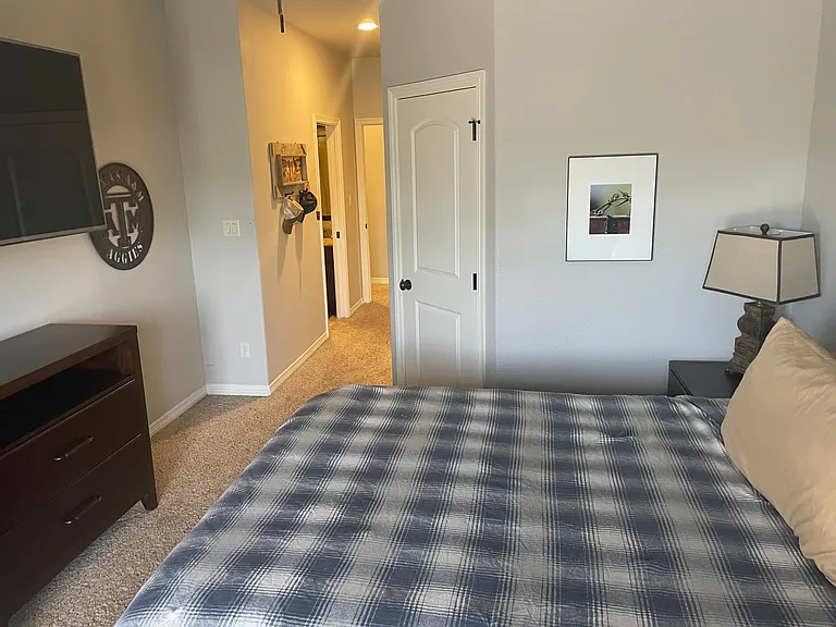 1430 Crescent Ridge Dr — Photo 28