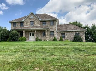 1 Breezeway Ln, Goshen, NY 10924