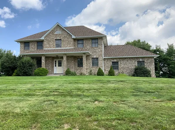 1 Breezeway Ln, Goshen, NY 10924