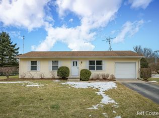 8951 Keller Rd, Delton, MI 49046