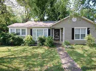 1703 Caldwell St, Conway, AR 72034