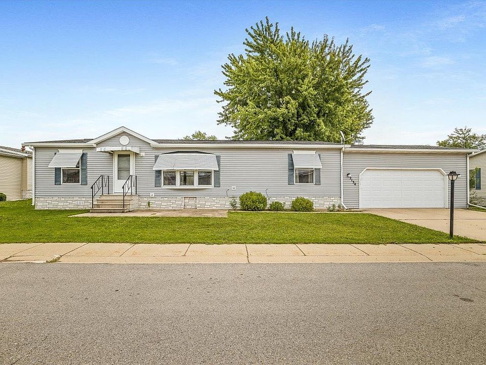 1st image of 2134 Iris Ave