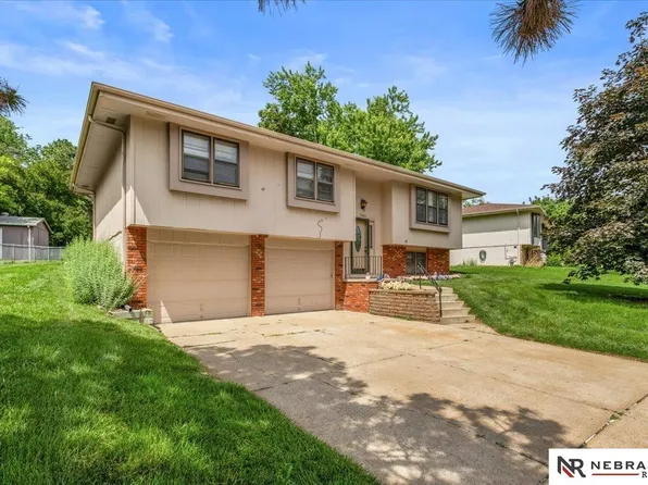 7362 Drexel St, Ralston, NE 68127