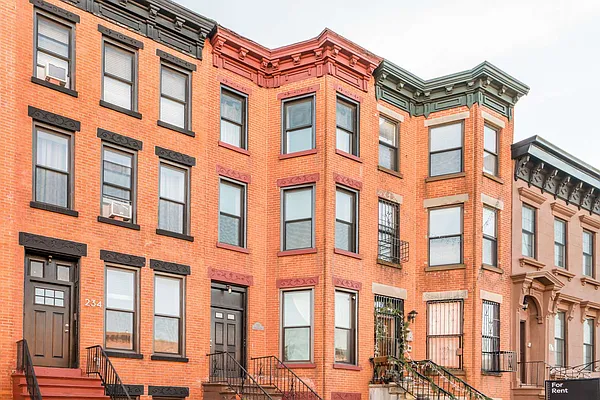 Rented by Compass | media 4