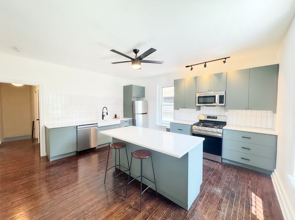 18 W Queen Ln FLOOR 2