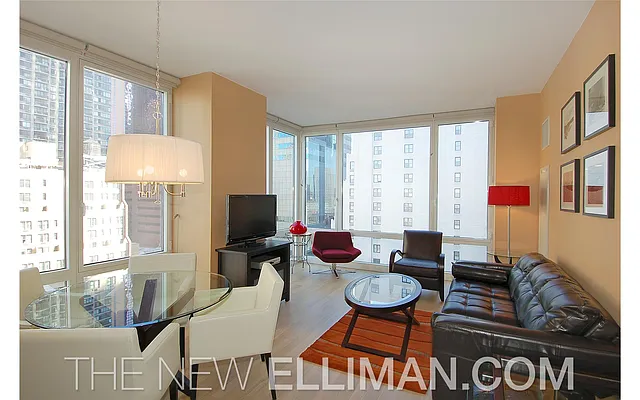Rented by Douglas Elliman | media 16