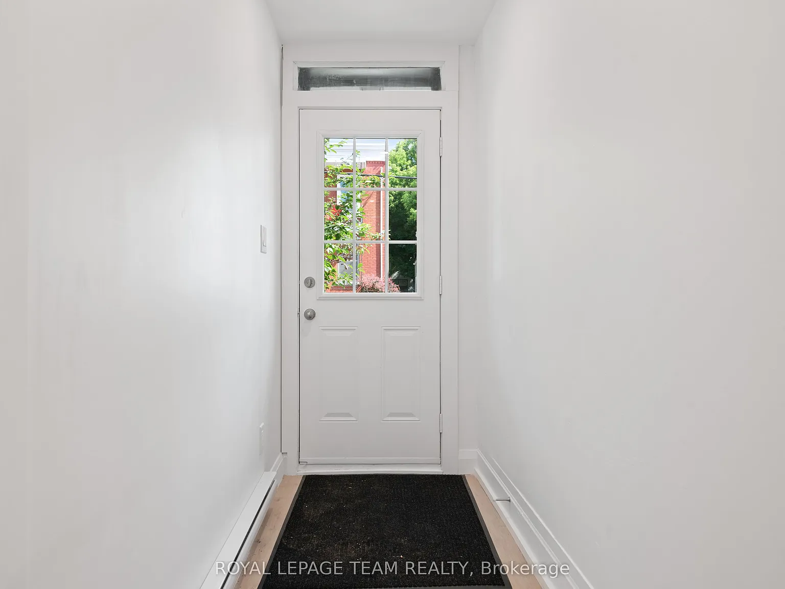 4 bed, $3,200 — Photo 4