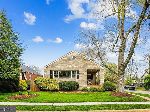 4th image of 601 Braxton Pl