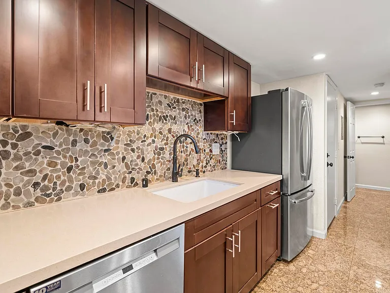 1024 Wilbur Ave #3 — Photo 7