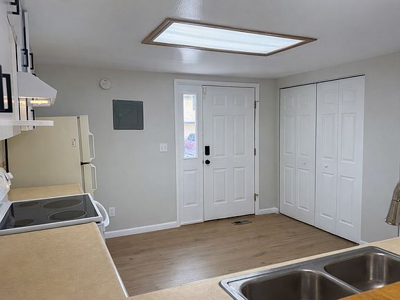 4th image of 1840 Monterey Rd APT D