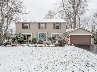 33 Misty Pine Rd, Fairport, NY 14450