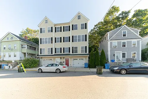68 School St Photo 1