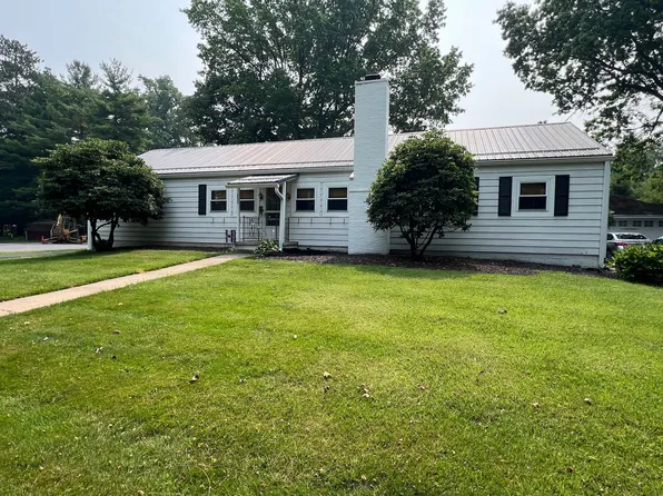 220 Ridge Ave, State College, PA 16803