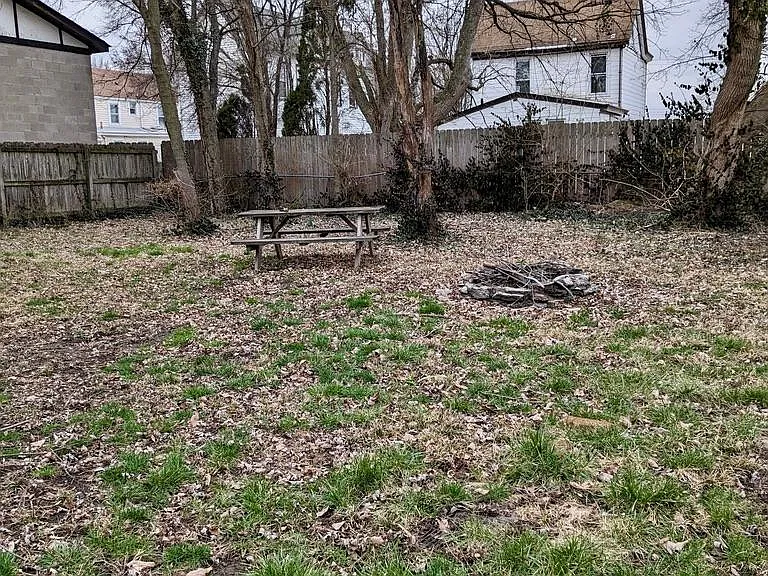 1712 Sherman Ave — Photo 13