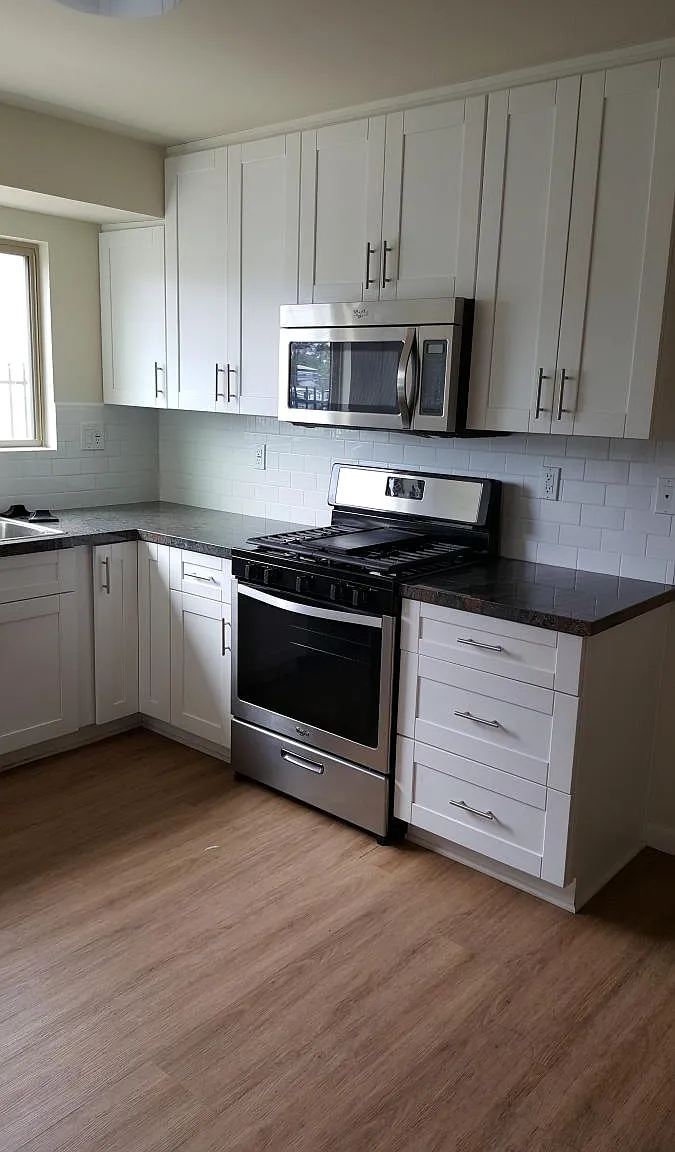 3 bed, 2.5 bath, 1100 sqft, $3,190 — Photo 3