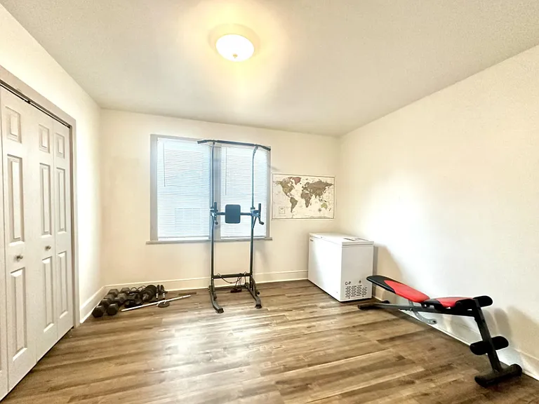1057 Lincoln St #1 — Photo 6