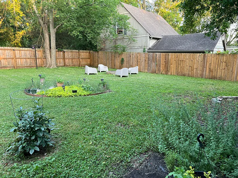711 Idlewild Dr — Photo 36
