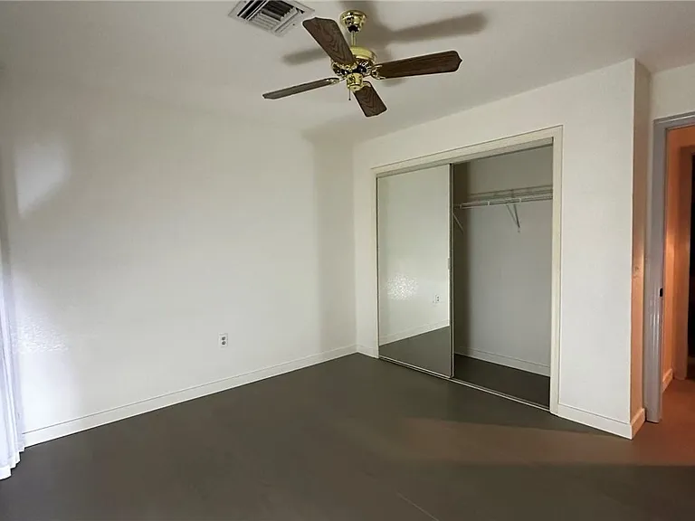 2716 Legend Dr — Photo 18