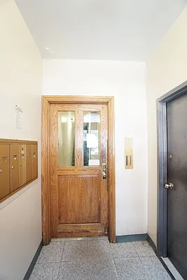 Rented by Renetta Real Estate | media 72