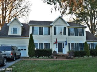 8428 Leaf Rd, Alexandria, VA 22309