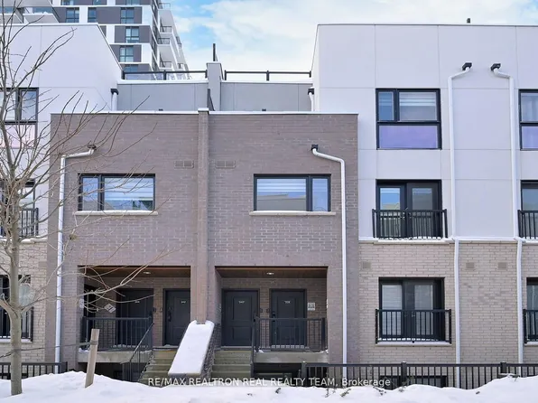 349 Wheat Boom Dr #338, Oakville, ON L6H 0V1