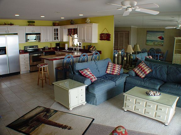 Livingroom/Kitchen