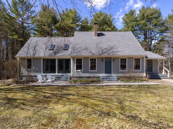 18 Glenview Road, Freeport, ME 04032