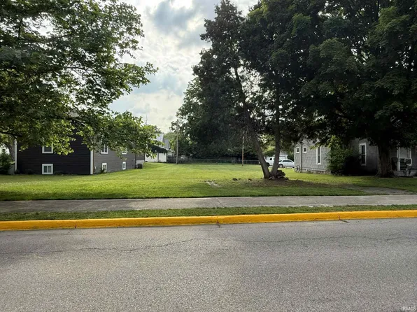 N Main St, Syracuse, IN 46567