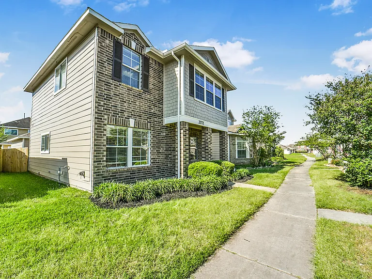 21771 Mossy Field Ln — Photo 32