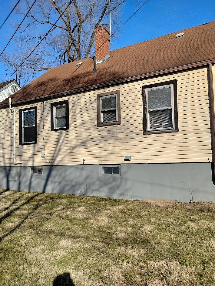 2 bed, 900 sqft, $1,050 — Photo 3
