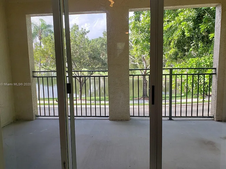 2451 Centergate Dr — Photo 13